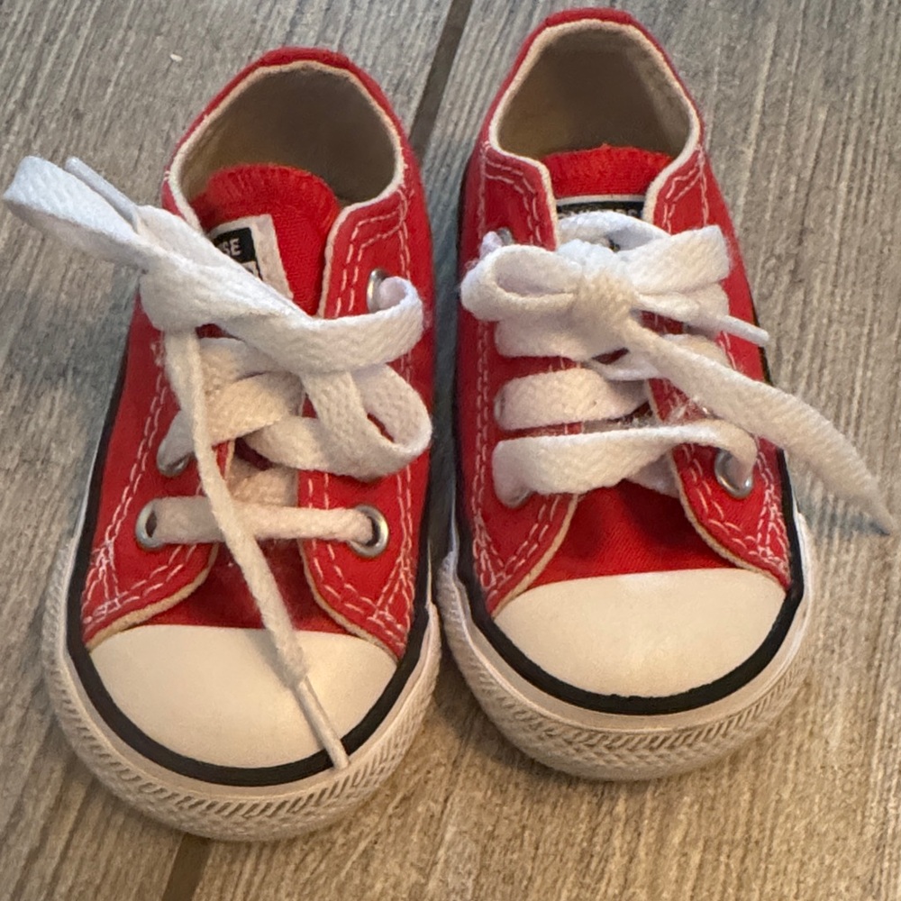 Baby red converse